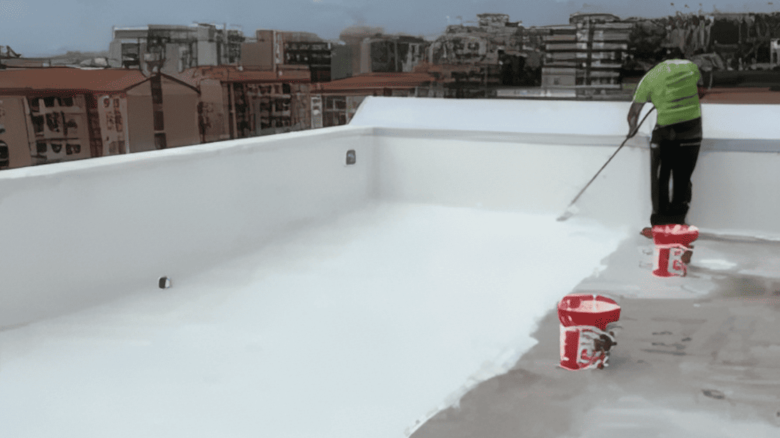 Come-impermeabilizzare-balconi-e-terrazzi-già-pavimentati-lavoro-x copertina Come impermeabilizzare balconi e terrazzi già pavimentati - Articolo guida - Winkler Chimica